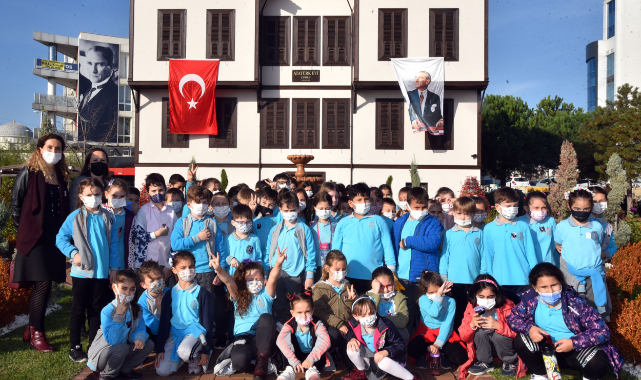 Atatürk Evi Ziyaretçi Akınına Uğradı