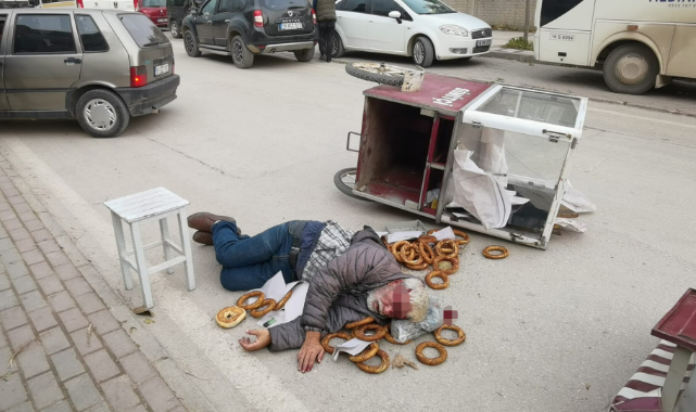 Bursa'da Lodostan Devrilen Simit Arabasının Altında Kalan Seyyar Satıcı Yaralandı
