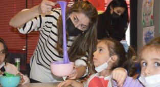 Serdivan'da Öğrenciler Sanat Atölyesinde Eğlenerek Öğreniyorlar