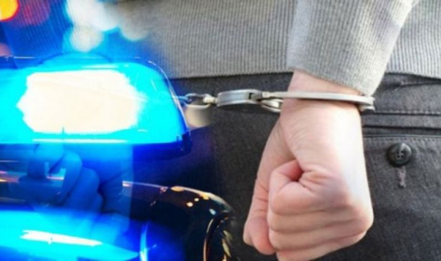 8 Yıl Hapis Cezasıyla Aranan Hükümlü Saklandığı Evde Yakalandı