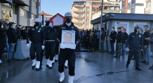 Kocaeli'de Kalp Krizi Sonucu Hayatını Kaybeden Polis Memuru İçin Tören Yapıldı