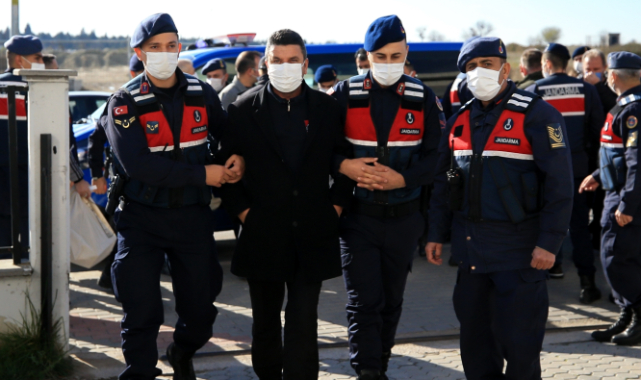 Rüşvet Operasyonunda Gözaltına Alınan Belediye Başkanı ile 5 Kişi Adliyeye Sevk Edildi