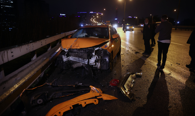 TEM Otoyolunda Kaza, 1'i Ağır 2 Yaralı