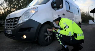 Zorunlu Kış Lastiği Uygulaması Başladı