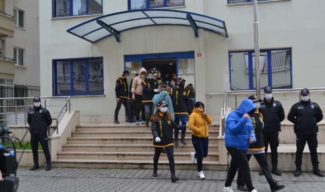 Yalova'da Fuhuş Operasyonunda 14 Şüpheli Yakalandı