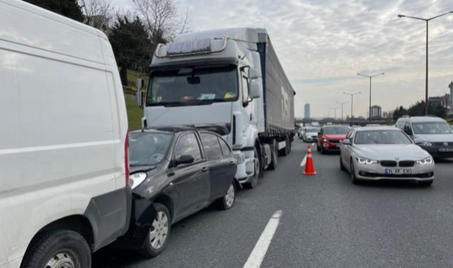 İstanbul'da Zincirleme Trafik Kazası