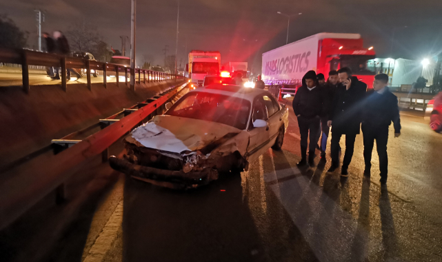 Kocaeli'de Zincirleme Kazada Anne ve Kızı Yaralandı