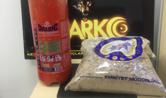Yangın Söndürme Tüpünde 4 Kilo Uyuşturucu Ele Geçirildi