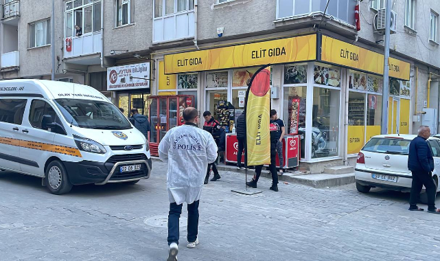 Alışveriş İçin Gittiği Büfenin Sahibi Bıçakladı