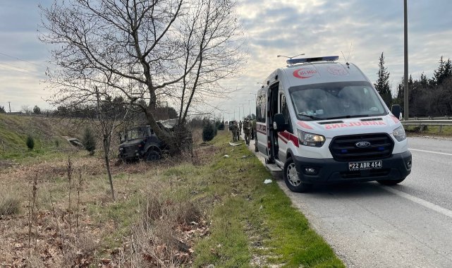 Askeri Araç ile Tır Çarpıştı, 2 Askeri Personel Yaralandı