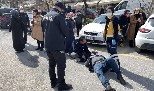 Bursa'da Duruşması Sonrası Kavga Çıktı, 3 Yaralı