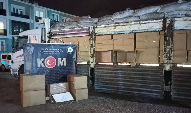 Bursa'da Kamyonda 4 Milyon 500 Bin Makaron Ele Geçirildi