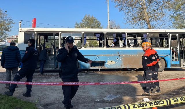 Bursa'da İnfaz Koruma Memurlarını Taşıyan Servisin Geçişi Sırasında Patlama