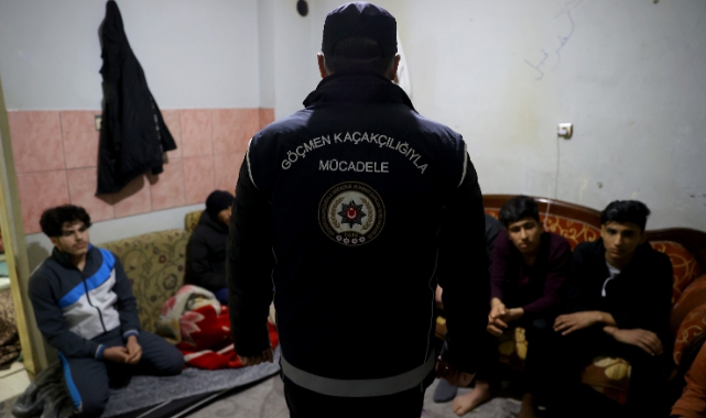 Evde 20 Düzensiz Göçmen Yakalandı