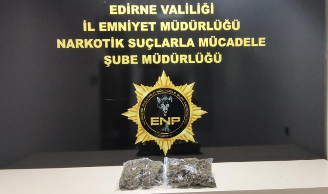 Kontrol Noktasında Camdan Uyuşturucu Paketini Atan Tır Sürücüsü Gözaltına Alında