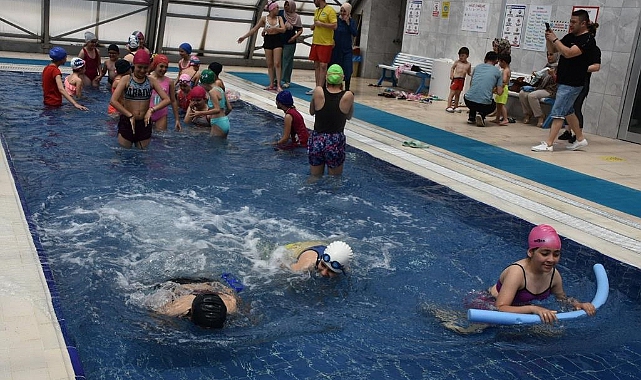 Büyükşehir Belediyesi Muratlı’da Çocukları Su Sporları İle Buluşturdu