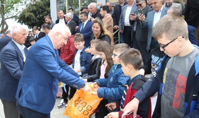 Ergene'de 76 Yıldır Süren Şeker Gibi Bayramlaşma Geleneği