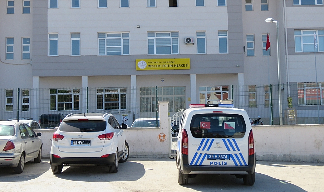 Mesleki Eğitim Merkezi'nde Bıçaklı Kavga, 1 Yaralı