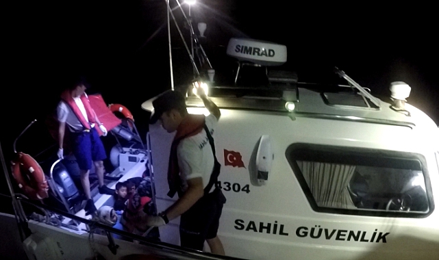 Çanakkale Açıklarında 13 Düzensiz Göçmen Kurtarıldı