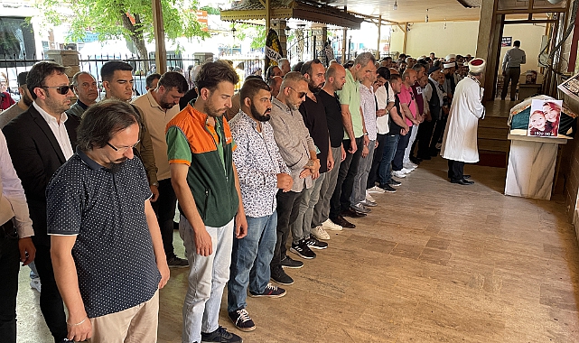 Eski Eşinin Öldürdüğü Kadın ve Çocuğu Defnedildi
