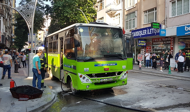 Kocaeli'de Halk Otobüsündeki Yangın Çıktı