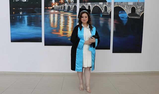 Oğlunun "Keşke Öğretmen Olsaydın" Sözüyle 54 Yaşında 2. Kez Üniversite Bitirdi