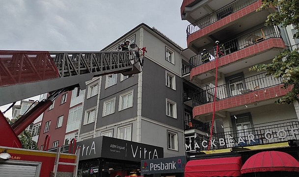 Öğrencilerin Kaldığı Pansiyonda Yangın Çıktı