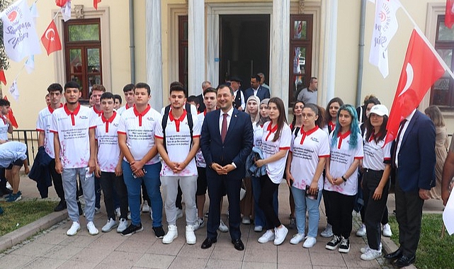 Tekirdağ Kiraz Festivali'nde Üniversite Öğrencileri Yabancı Konuklara Rehberlik Edecek