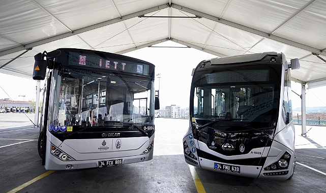 İBB'nin Aldığı 100 Yeni Metrobüs Törenle Filoya Katıldı
