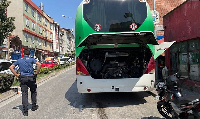 Tur Otobüsünün Motor Kısmına Saklanan 2 Kaçak Göçmen Yakalandı