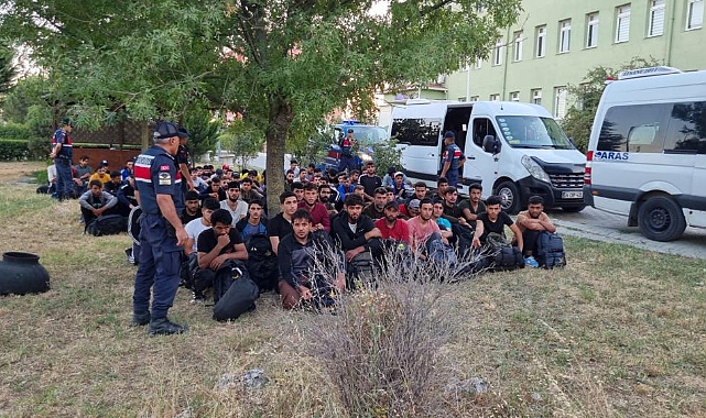 88 Düzensiz Göçmen Yakalandı