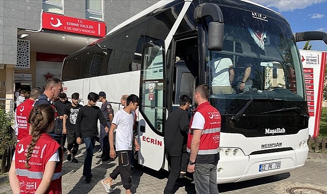 Edirne'den 8 Ayda 2 Bin 336 Afganistan Uyruklu Sınır Dışı Edildi