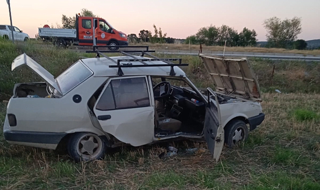 İki Otomobil Çarpıştı, 4 Yaralı