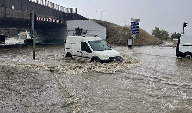 Meteoroloji Uyarmıştı! Tekirdağ’da Beklenen Yağış Etkili Oldu