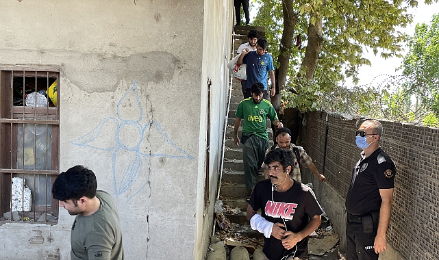 Tekirdağ'da Çekçekçilere Operasyon! 12 Kaçak Göçmen Yakalandı