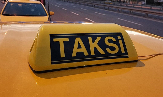 Polisi Görünce Taksiden Uyuşturucu Dolu Poşeti Atan Şahıs Tutuklandı