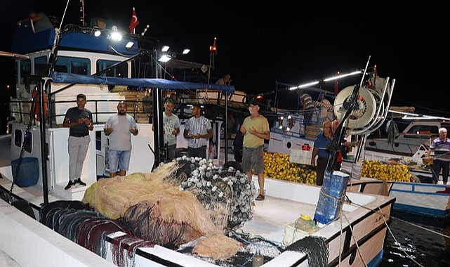 Tekirdağlı Balıkçılar &quot;Vira Bismillah&quot; Diyerek Denize Açıldı