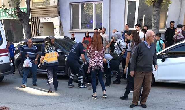 Bilecik'te Kamyonetin Çarptığı Yaya Yaralandı