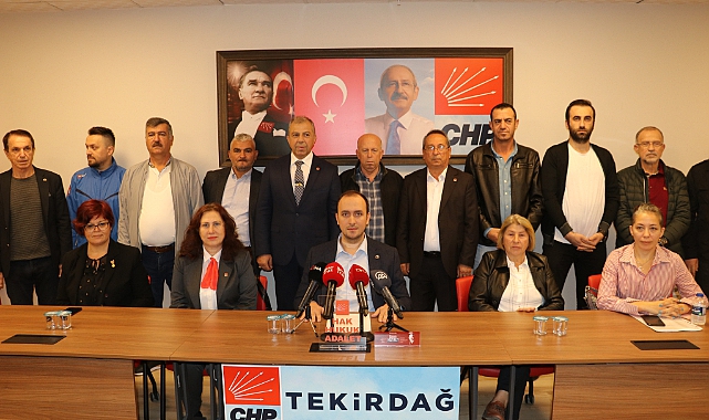 CHP Süleymanpaşa İlçe Başkanı ile 21 Yönetim Kurulu Üyesi İstifa Etti