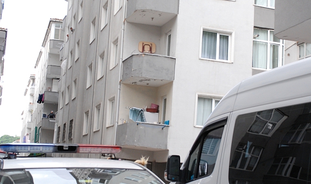 İstanbul'da Yaşlı Annesinin Bakıcısını Başına Çekiçle Vurarak Öldürdü
