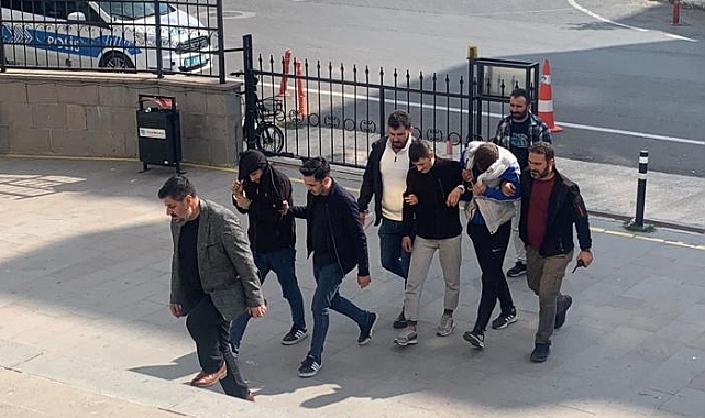 Motosiklet Çalarken Suçüstü Yakalanan 3 Kişiden 2'si Tutuklandı