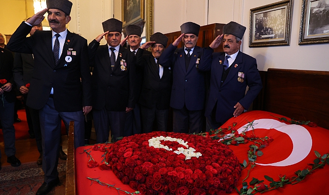 Büyük Önder Atatürk'ü Anıyoruz