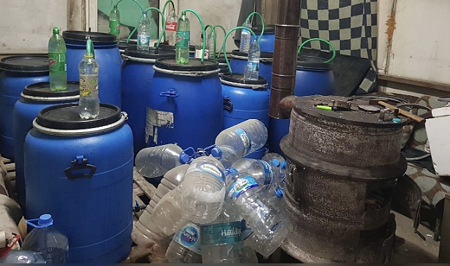 İş Yerinde Kaçak Üretilen Bİnlerce Litre İçki Ele Geçirildi
