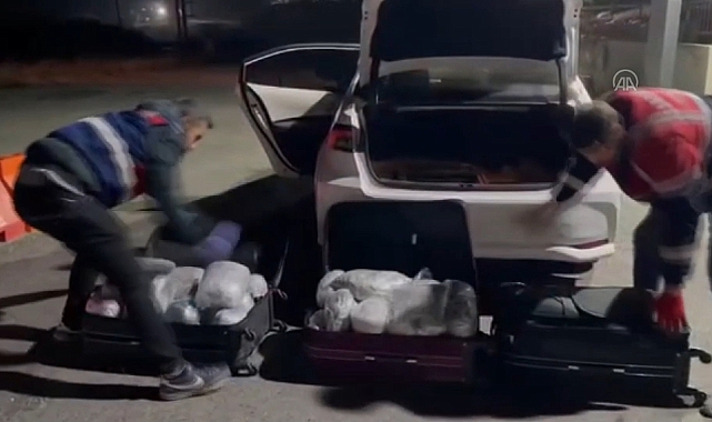 Otomobilde 55 Kilogram Uyuşturucu Ele Geçirildi