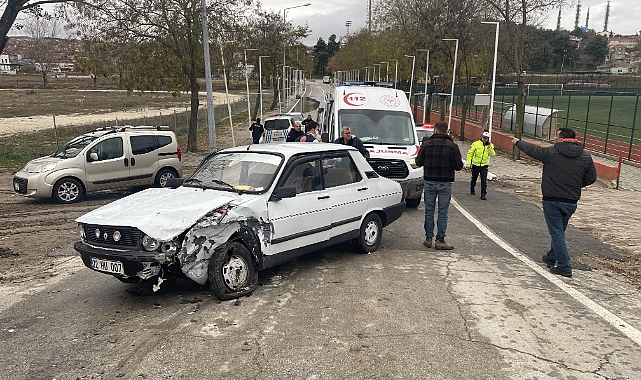 Otomobiller Çarpıştı, 1 Yaralı