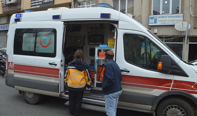 Bıçaklı Kavgada 2 Kişi Yaralandı