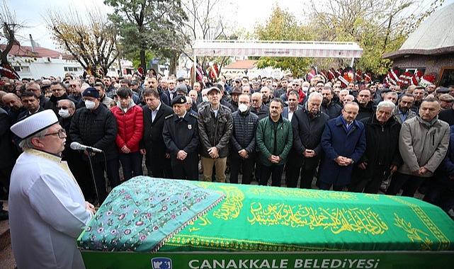 Çanakkale Belediye Başkanı Ülgür Gökhan'ın Annesinin Cenazesi Defnedildi