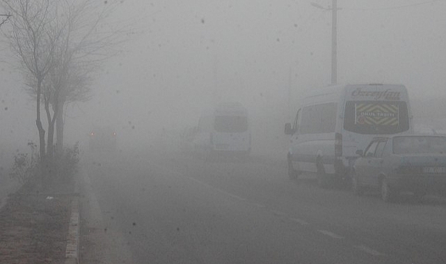 Çorlu'da Yoğun Sis Etkili Oluyor