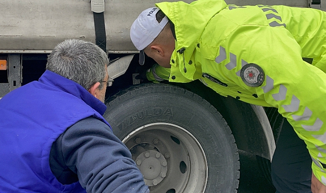 İstanbul'da Ticari Araçlarda Kış Lastiği Denetimi Yapıldı