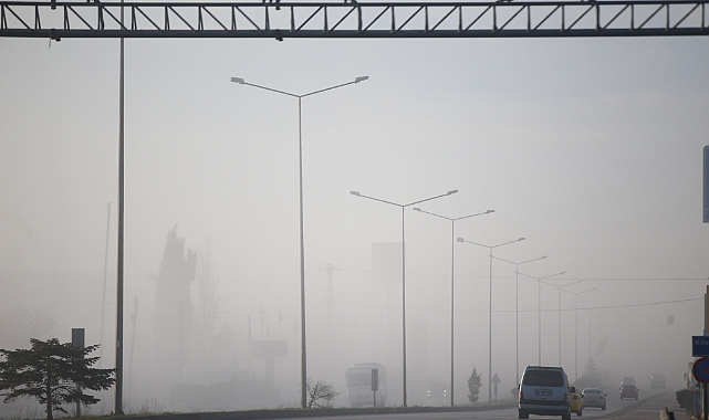 Kırklareli'nde yoğun sis etkili oluyor